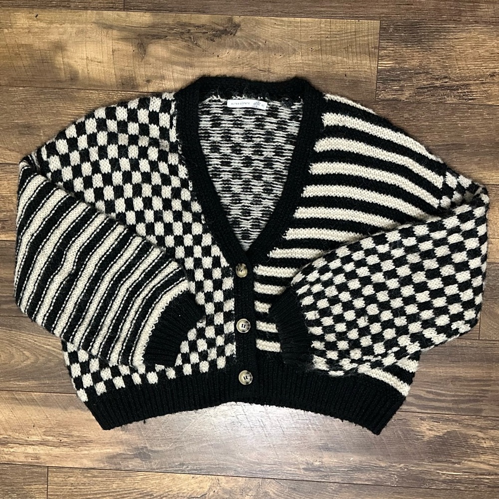 Altar'd State Black and Cream Patterned Cardigan